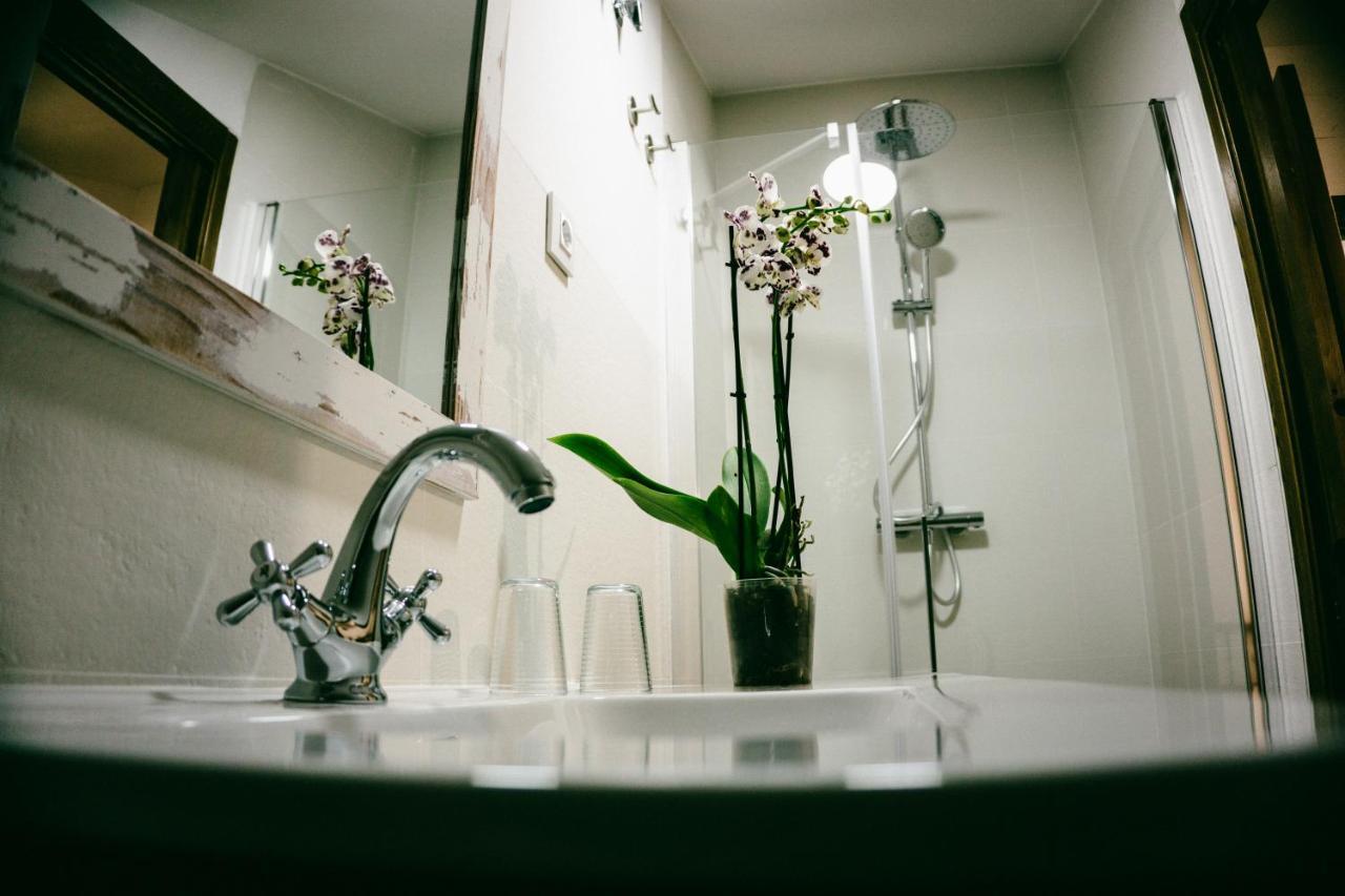 El Aprisco, Con Piscina Climatizada En Hueva-Guadalajara Villa Kültér fotó
